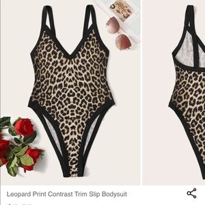 ❗️FIRM ❗️🆕 ROMWE/ Cheetah Print Bodysuit 🆕